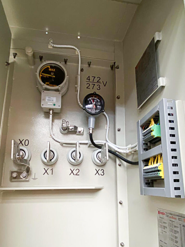 Transformador tipo pedestal 1000 kVA serie 34,5 - 1,2 kV-detalle BT